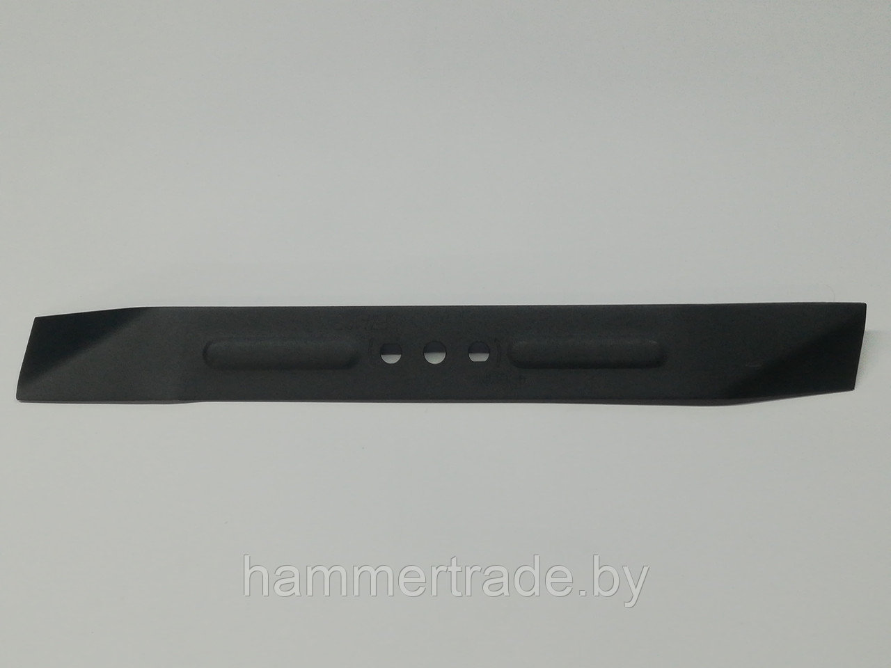 Нож для газонокосилки ЗУБР ЗГКЭ-42-1800 (длина 40 см, центр. отв.10 мм) - фото 1 - id-p158467503