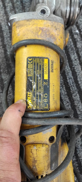 Аренда. ПРОКАТ, Угловая шлифмашина (болгарка) DeWALT D28136