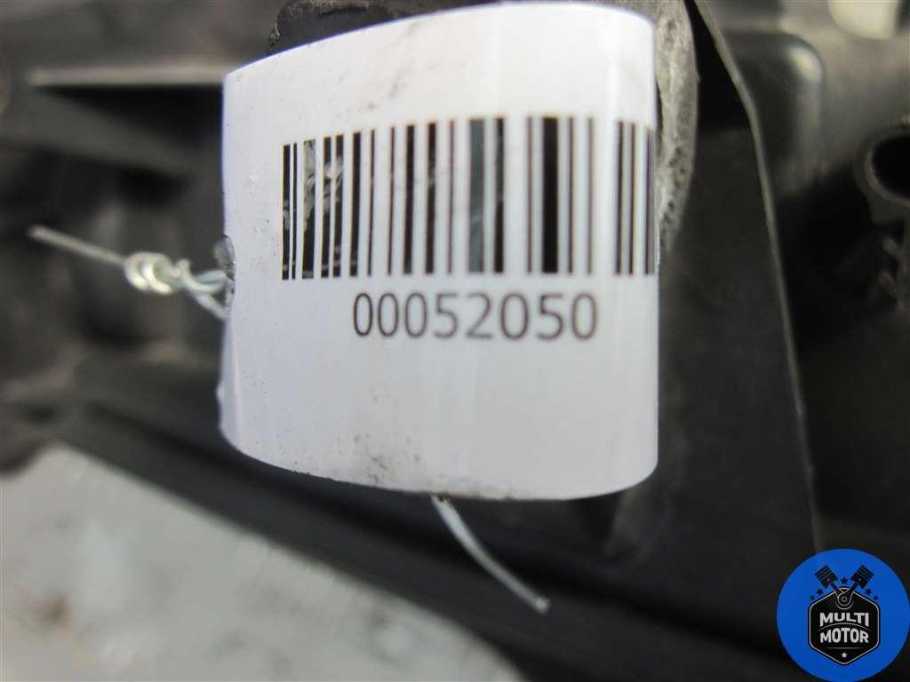 Корпус салонного фильтра MERCEDES ML W164 (2005-2011) 3.0 CDi 642 2007 г. - фото 4 - id-p158913788