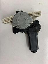 Моторчик стеклоподъемника передний правый Chrysler Voyager 3