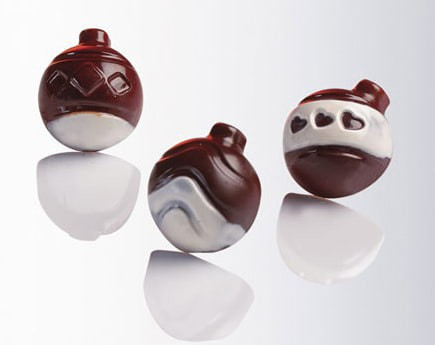 Поликарбонатная форма для конфет "Елочные шары" ассорти, MA1974, Martellato - фото 1 - id-p159050938
