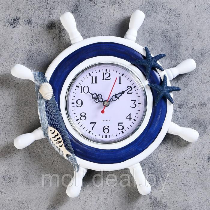 Уценка, Часы настенные "Штурвал", декор в форме морских звёзд и рыбки, бело-голубые - фото 1 - id-p157729455