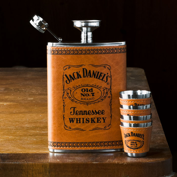 Набор с фляжкой и стопками Jack Daniels коричневый - фото 3 - id-p158808878