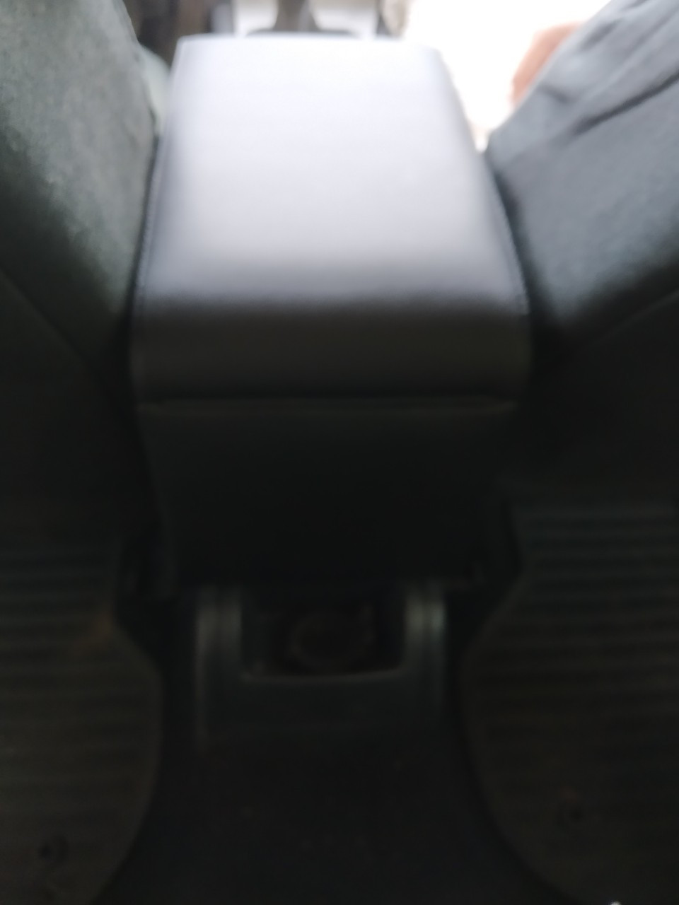 Как снять подлокотник шкода октавия Подлокотник Skoda Oktavia A5 / Шкода Октавия А5 (2004-2013) Салон купить по
