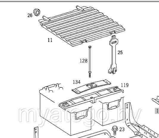 Крышка аккумулятора Mercedes Atego - фото 1 - id-p67025431