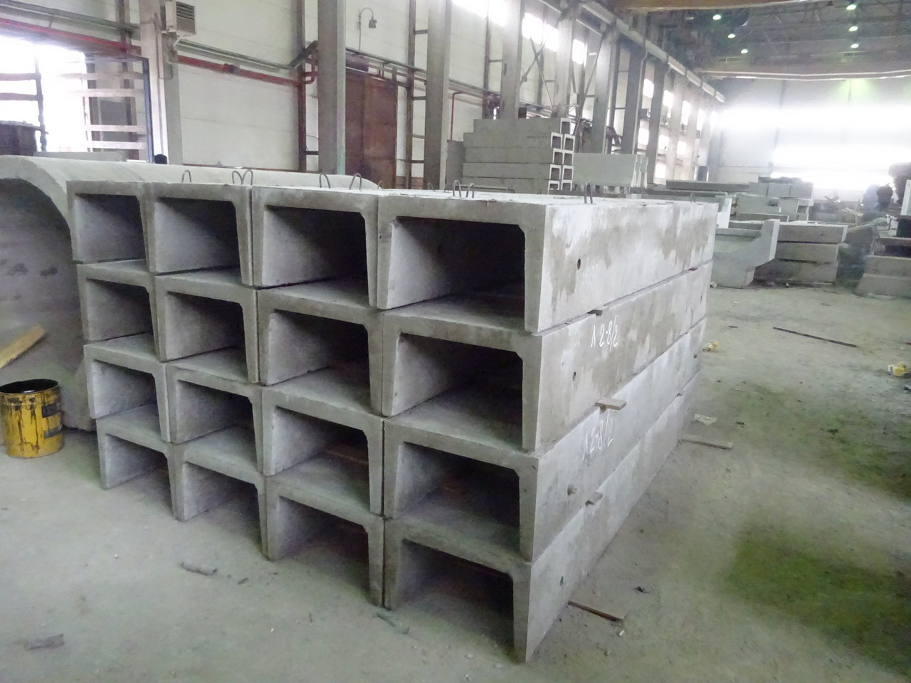 Лоток железобетонный Л4-15 по серии 3.006.1-2.87 вып.1