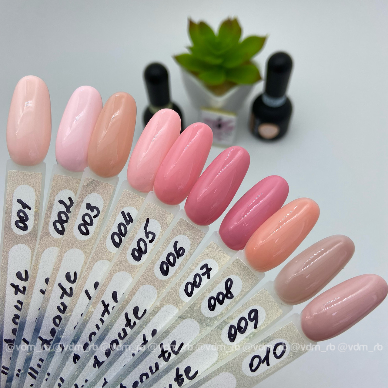 В НАЛИЧИИ ✅Гель-лак LillyBeaute 12 мл (№1-10)