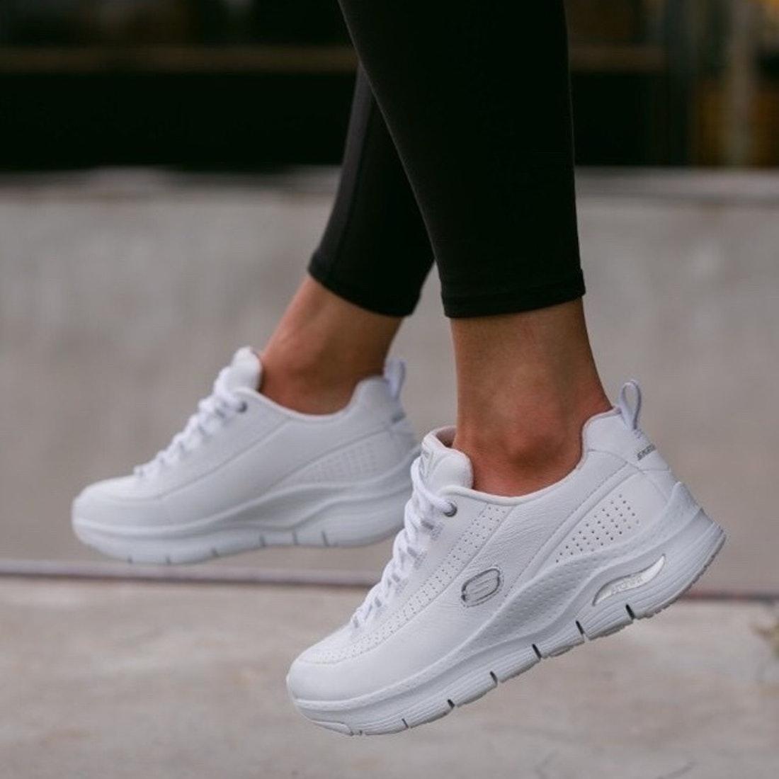 Женские кроссовки
Skechers ARCH FIT - CITI DRIVE