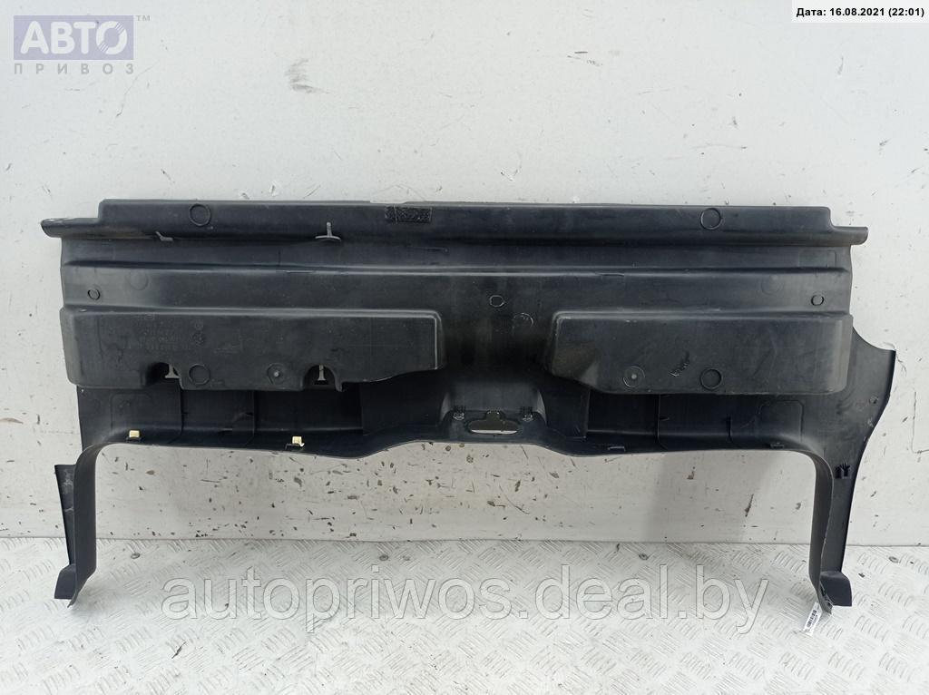 Накладка двери (крышки) багажника Volkswagen Polo (1994-1999) - фото 2 - id-p161104176