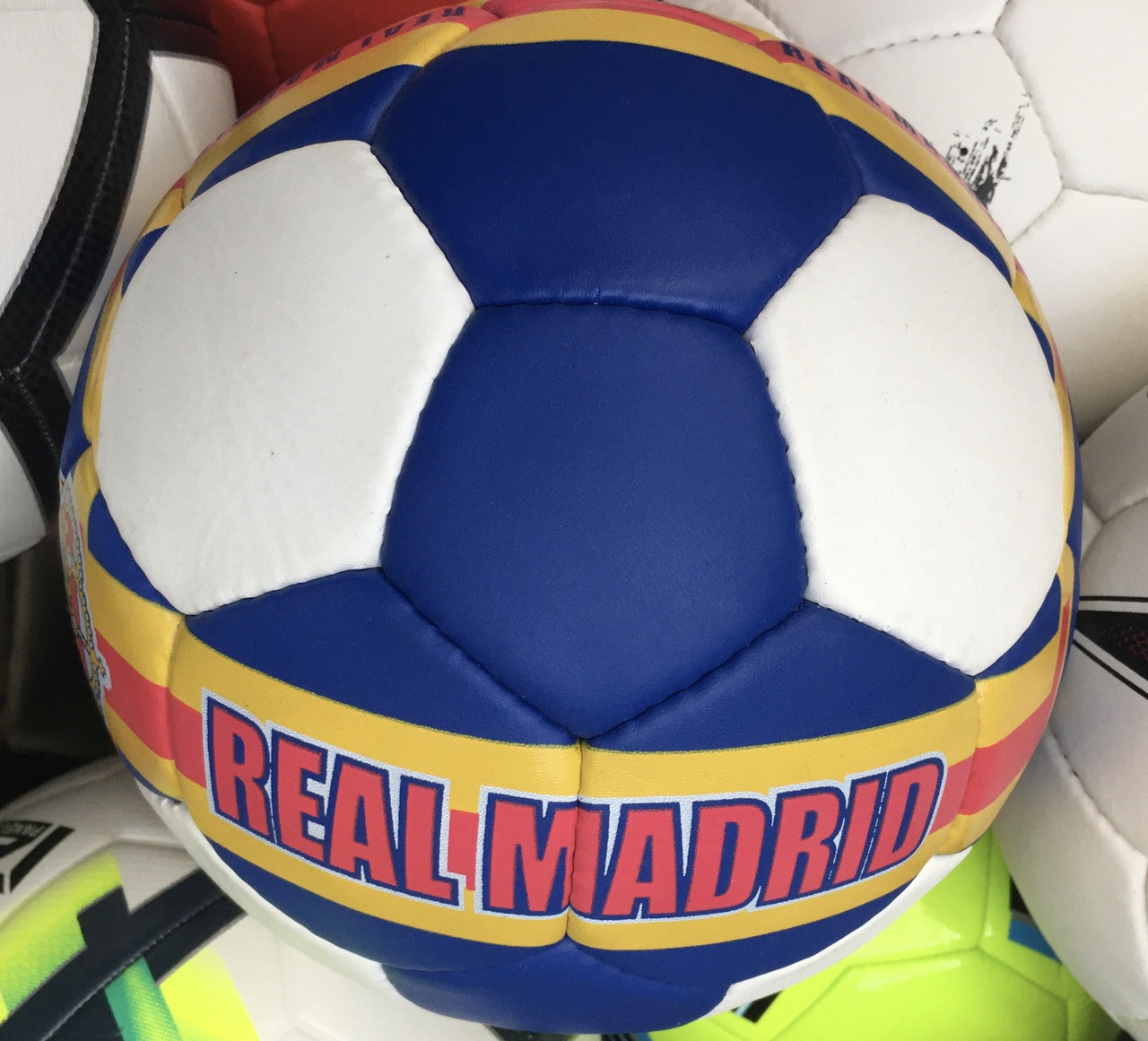 Мяч футбольный Реал Мадрид - фото 1 - id-p161322017