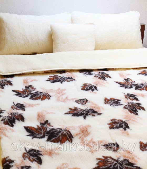 Одеяло из шерсти австралийского мериноса с открытым ворсом.Размер 180х200.