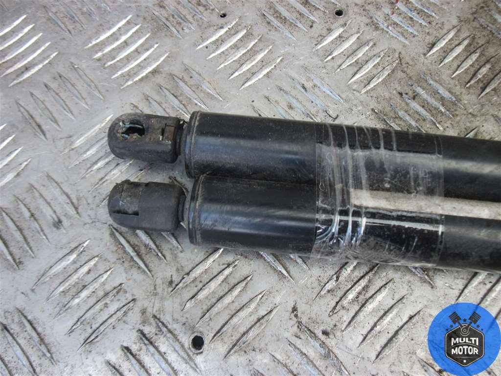 Амортизатор крышки багажника (3-5 двери) HYUNDAI TRAJET (1999-2007) 2.0 CRDi D4EA - 113 Лс 2004 г. - фото 2 - id-p161515180