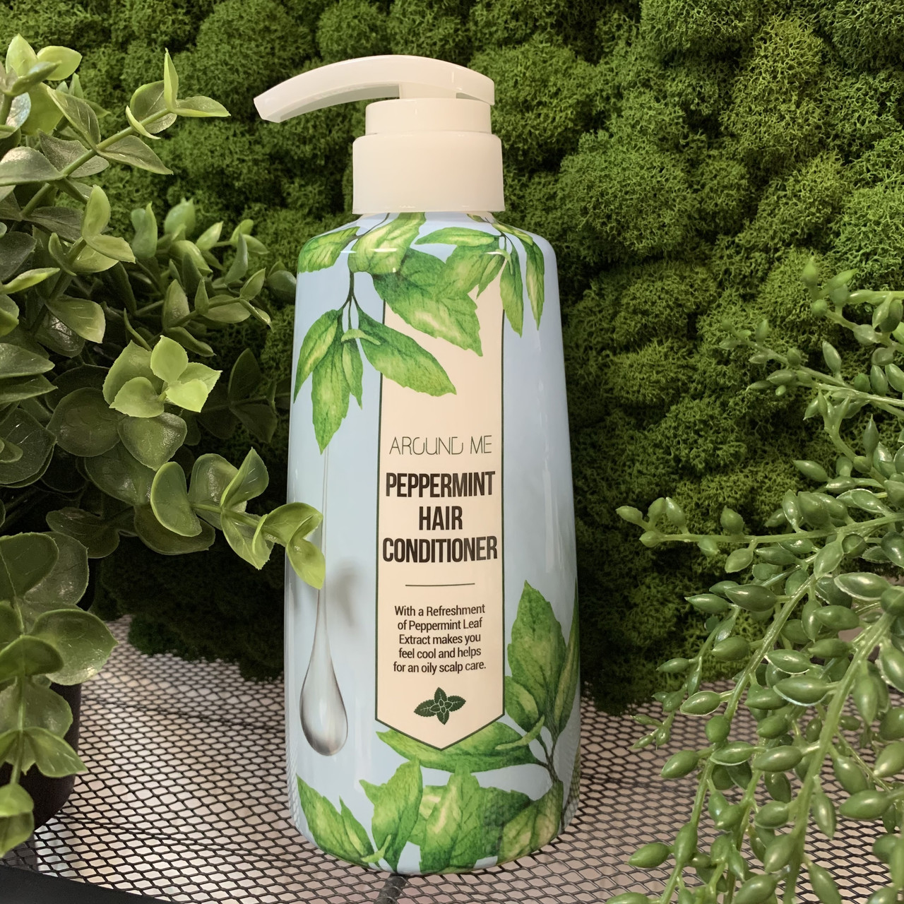 Кондиционер для волос с перечной мятой WELCOS Around Me Peppermint Hair Conditioner 500мл - фото 1 - id-p161802709