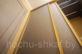 Встроенный шкаф в угол с фасадами из панели МДФ GIZIR, система Modus, комод на 3 шуфляды с зеркалом. 3