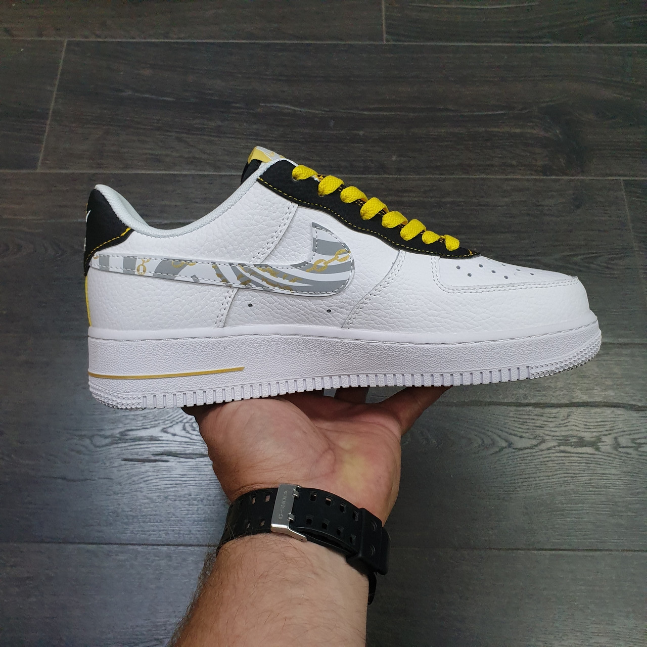 Кроссовки Nike Air Force 1 Low Features Gold Links - фото 2 - id-p162924789