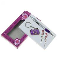 Набор подарочный 4в1 в карт.коробке (ручка+брелок-фотоаппарат+2заколки) фиолет 9*16см