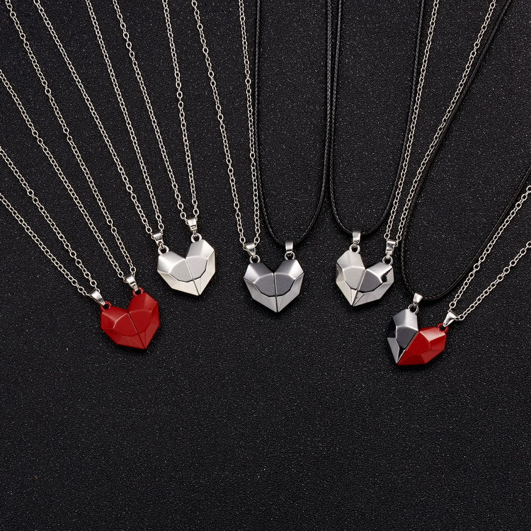 Парные кулоны "Половинки сердца" Black-Red с магнитами - фото 5 - id-p163052469