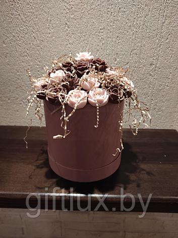 Набор подарочный "Шоколадное настроение"в круглой коробке ( 31 шт),19*23 см шоколадно-розовый, фото 2