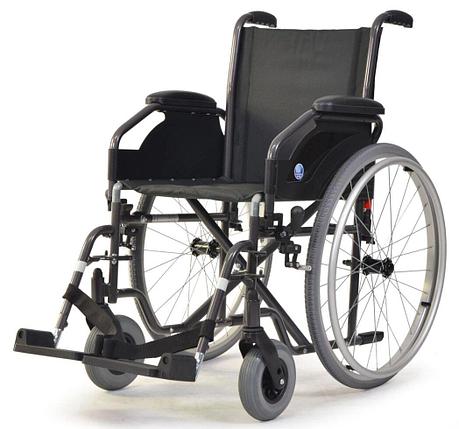 Инвалидная коляска для взрослых 101 Vermeiren (Сидение 42 см, литые колеса), фото 2