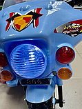 Детский электромобиль мотоцикл RiverToys Moto 998 (голубой) синий, фото 5
