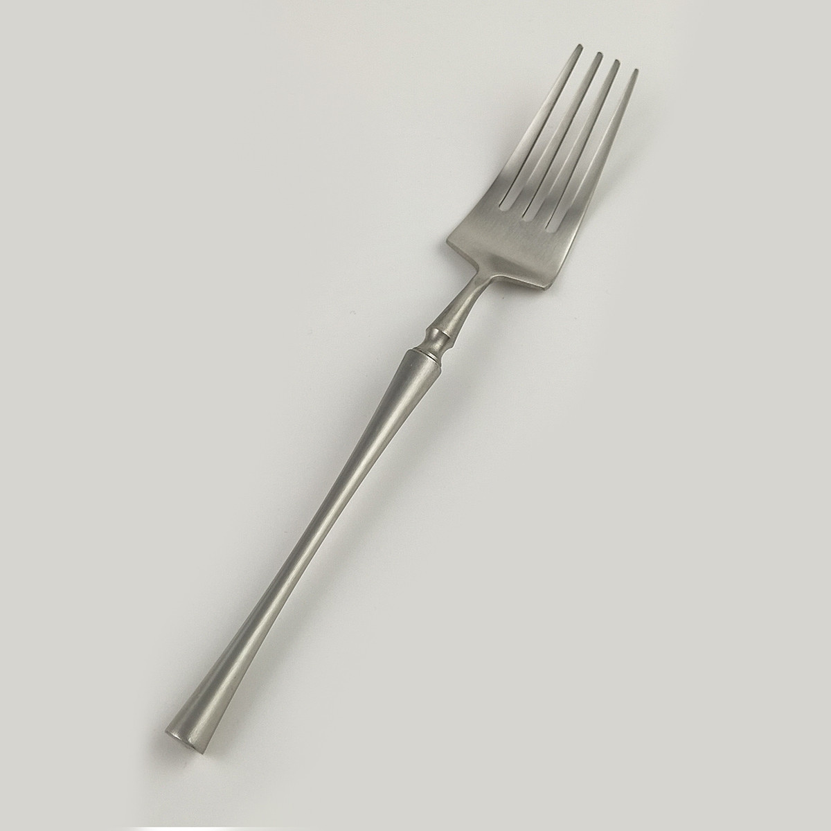 Вилка столовая ,серебряный матовый цвет,серия "1920-Silvery" P.L.