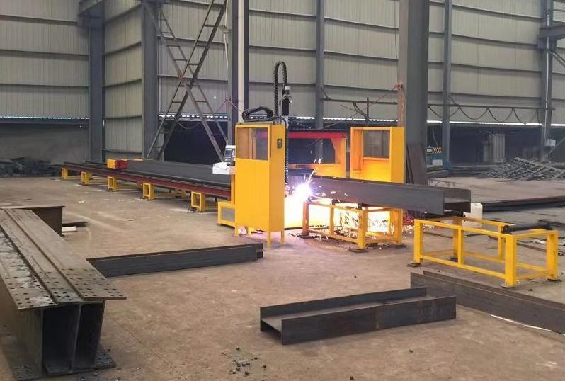 Станок плазменной резки фасонного металлопроката.