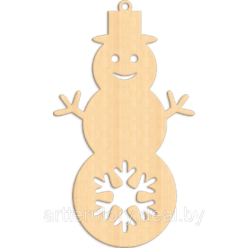 Заготовка деревянная "Новогодняя игрушка "Снеговик со снежинкой" 10х6 см - фото 1 - id-p165589107