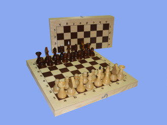 Шахматы обиходные деревянные лакированные с доской