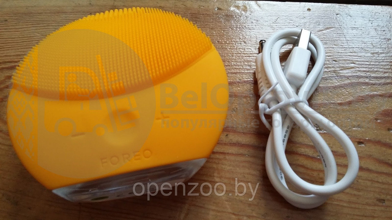 Вибрирующая силиконовая щетка для нежной очистки кожи лица Foreo LUNA mini 2 Желтая - фото 7 - id-p93003516
