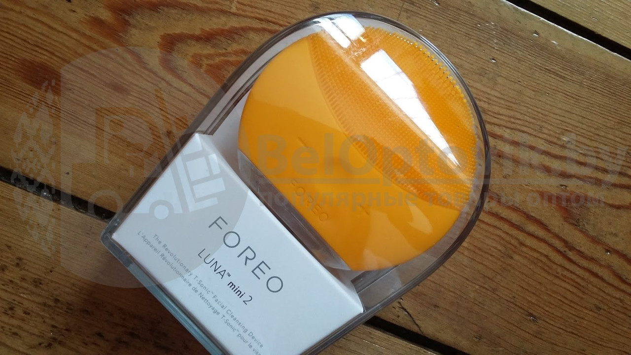 Вибрирующая силиконовая щетка для нежной очистки кожи лица Foreo LUNA mini 2 Черная - фото 5 - id-p93844855