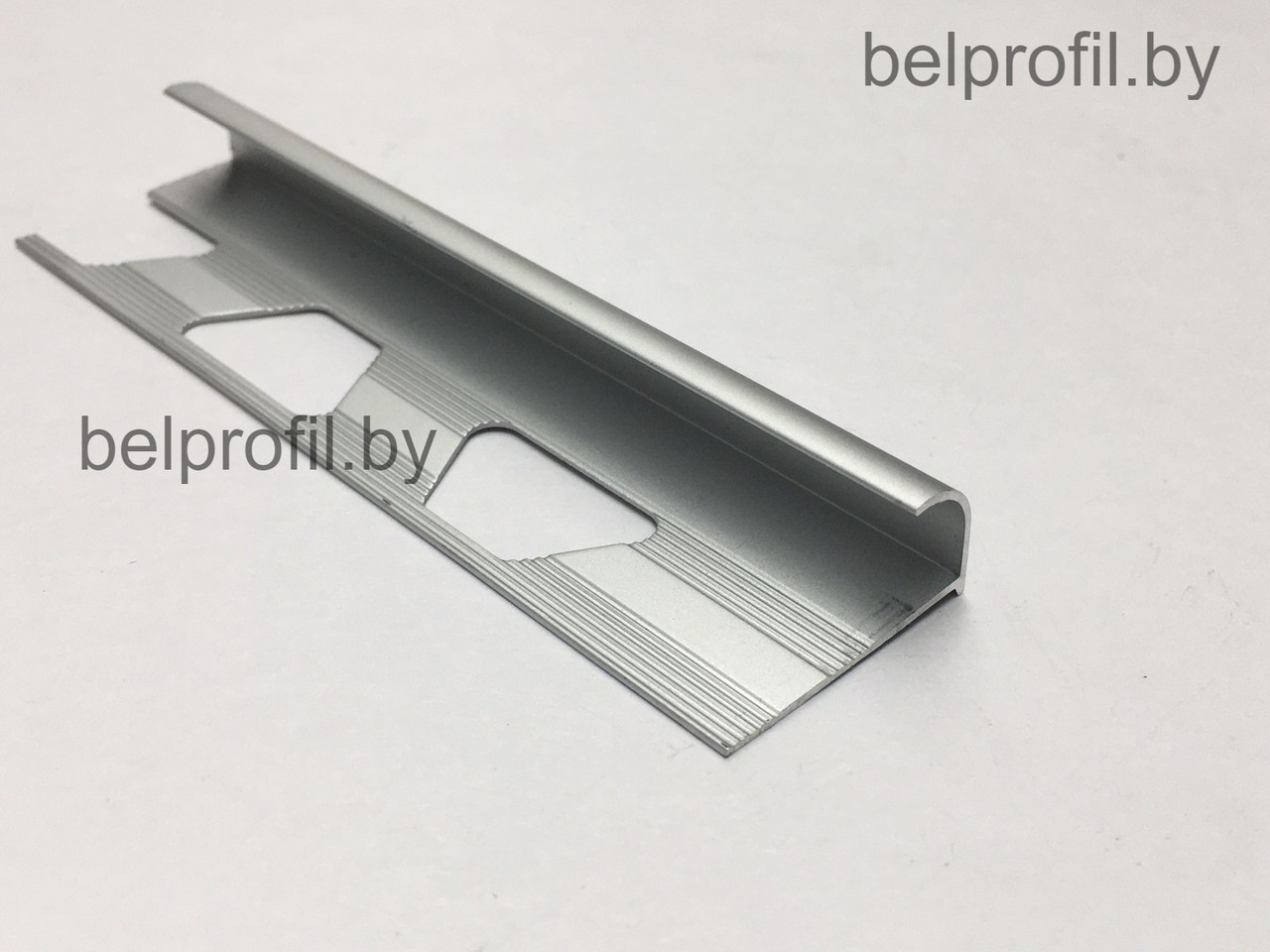 Полукруглый уголок для плитки 10 мм, цвет матовое серебро, анод. 270 см - фото 2 - id-p133161143