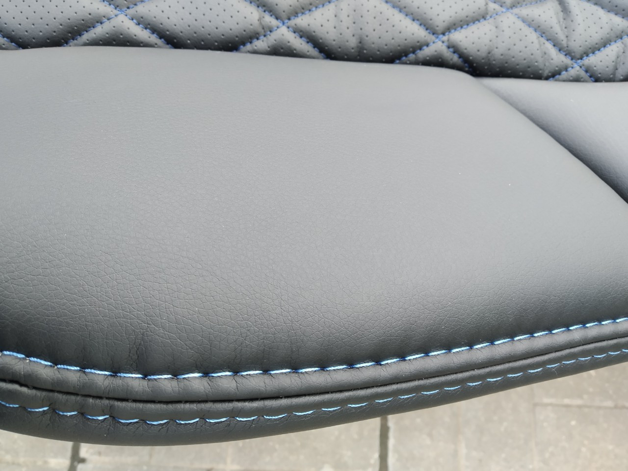 Чехлы на сидения Dinas Drive черные, РОМБ, синяя нить - фото 5 - id-p166419217