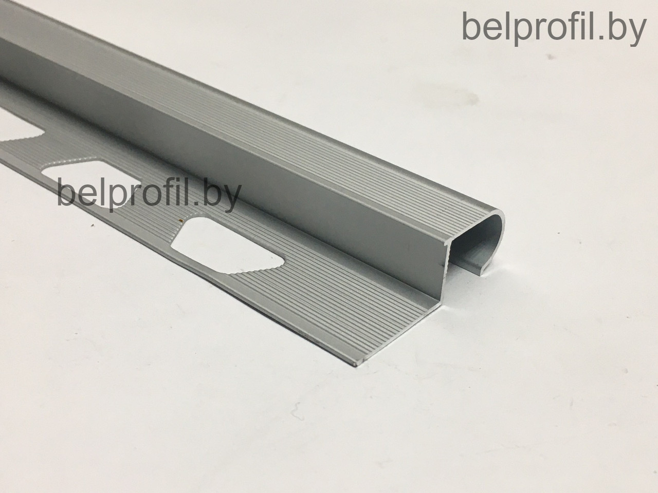 Профиль для облицовки ступеней PV-49/10 мм, серебро 270 см