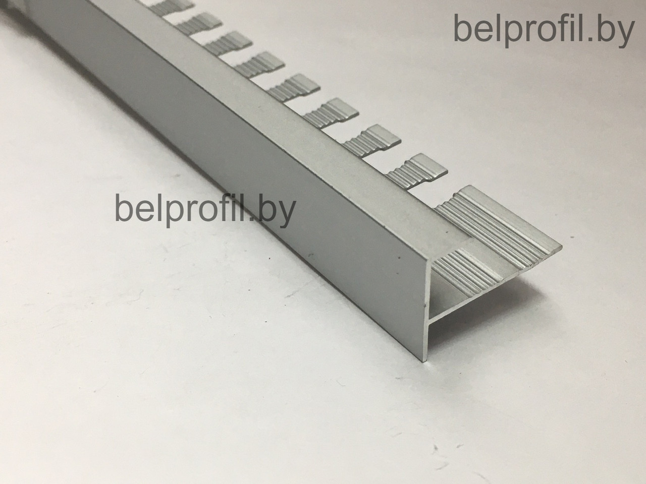 F-образный профиль для плитки и ступеней 12 мм, цвет серебро МАТОВОЕ 270 см - фото 1 - id-p147222466