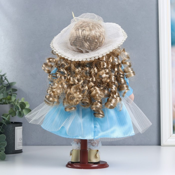 Кукла коллекционная керамика "Наташа в нежно-голубом платье в шляпке" 30 см - фото 4 - id-p166715681