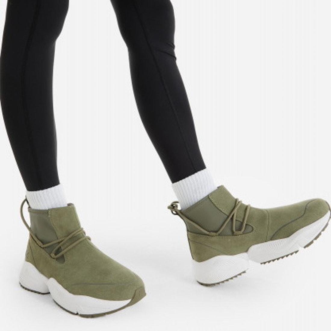 Женские кроссовки
Fila Virginia Mid 2.0 37