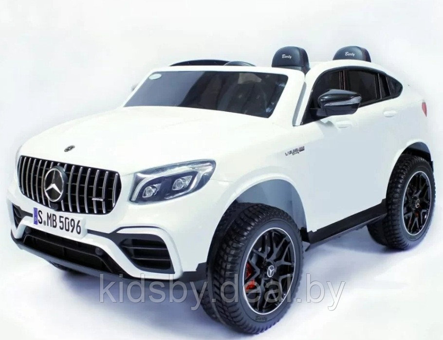 Детский электромобиль RiverToys Mercedes-Benz GLC63 S 4WD H111HH (белый) Лицензия Полноприводной Двухместный - фото 1 - id-p167077474