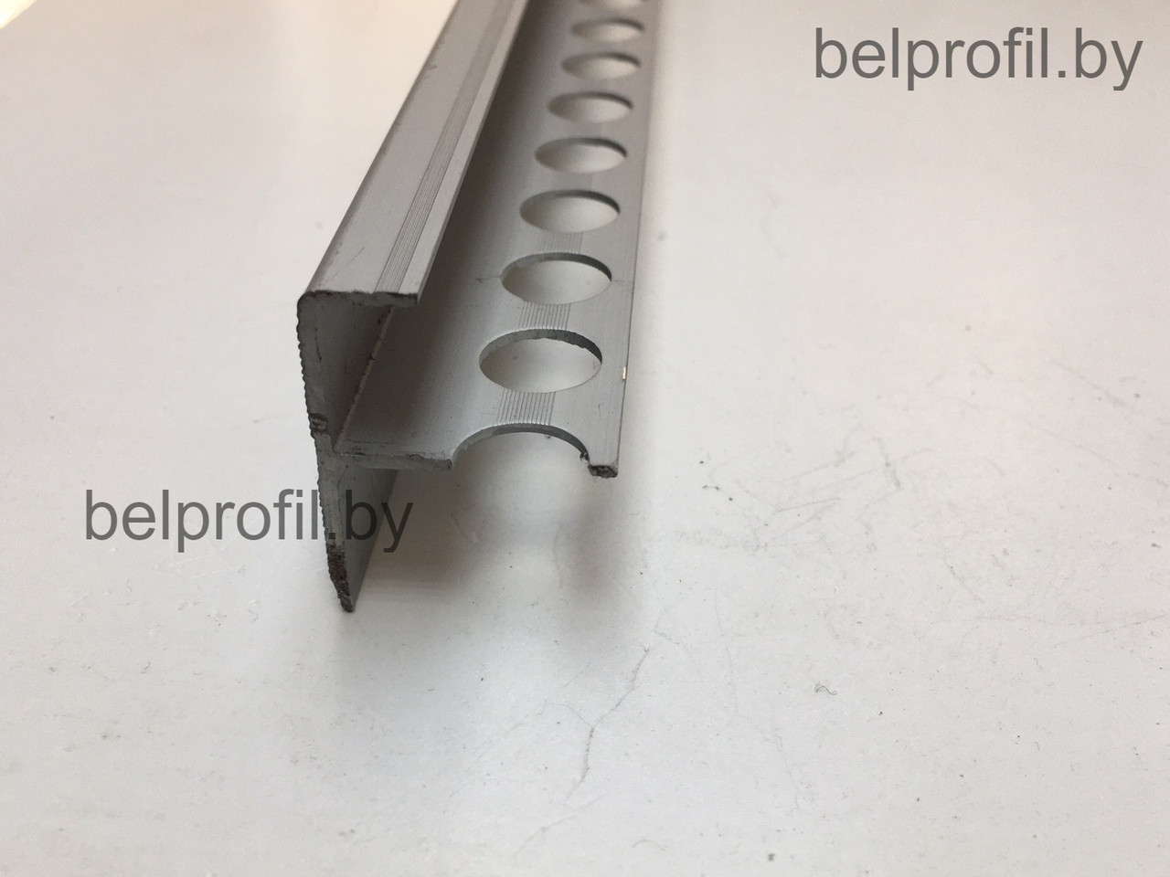 F-образный профиль для плитки и ступеней 35/10/14 мм, цвет серебро 270 см - фото 2 - id-p167199816