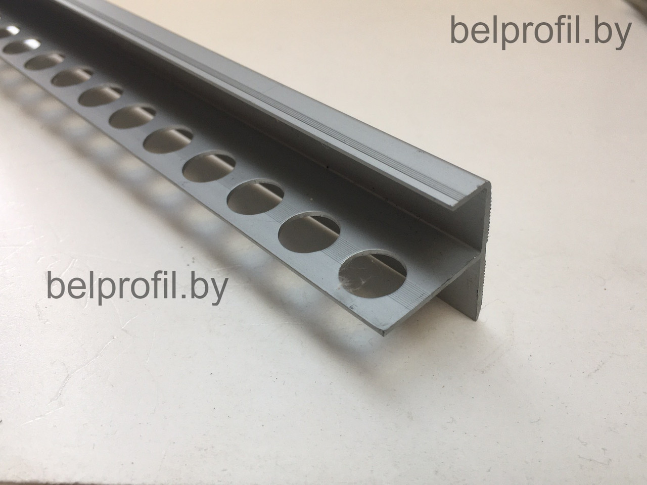 F-образный профиль для плитки и ступеней 35/10/14 мм, цвет серебро 270 см - фото 9 - id-p167199816