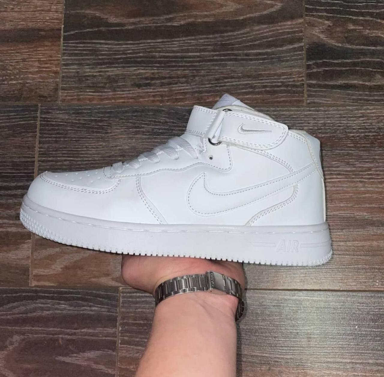 Кроссовки Nike Air Force 1 зимние с мехом