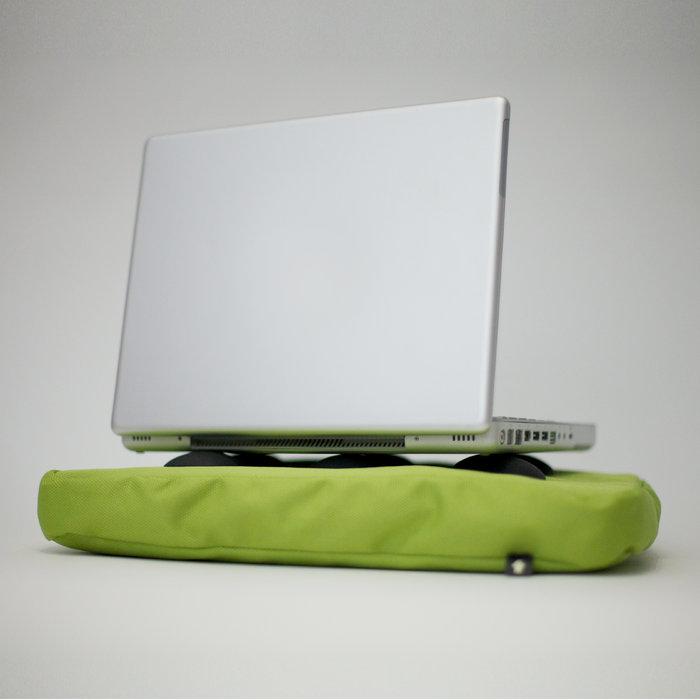 Подставка для ноутбука Surfpillow Hightech зеленая-черная - фото 4 - id-p167308986