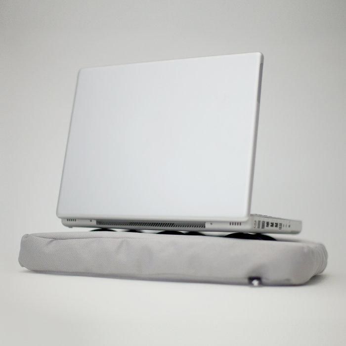 Подставка для ноутбука Surfpillow Hightech серая-черная - фото 4 - id-p167308987