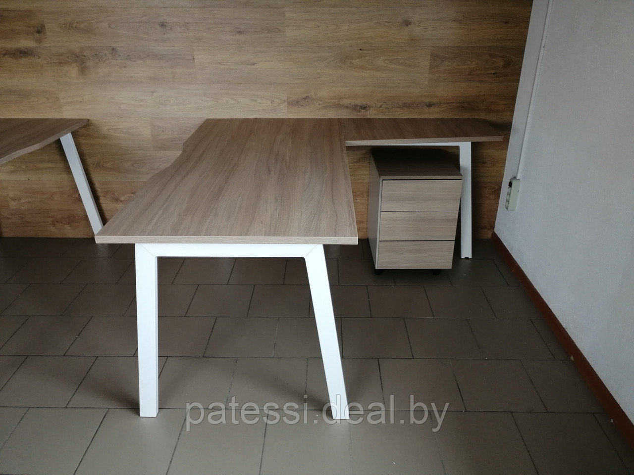 Стол письменный на металлокаркасе. Стол+Тумба+Приставной стол - фото 1 - id-p167372011