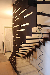 Лестница металлическая межэтажная, авторская модель "Blade" 6