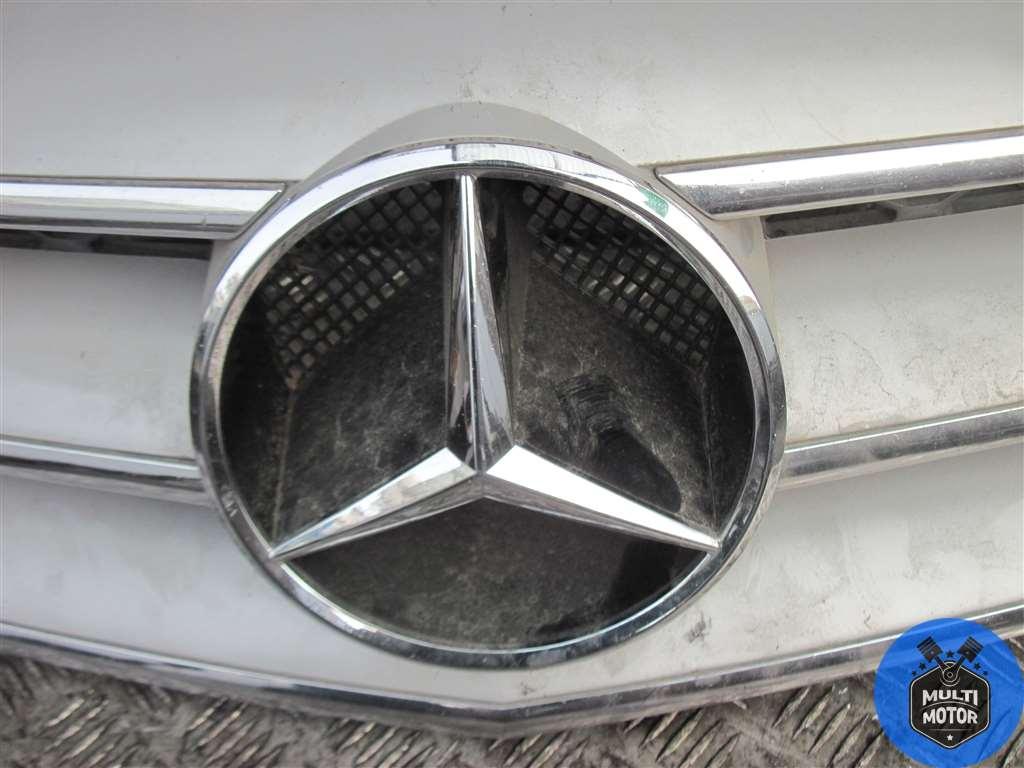 Решетка радиатора MERCEDES R-ClASS (W251) (2006-2010) 3.2 CDi 2008 г. - фото 3 - id-p167570259