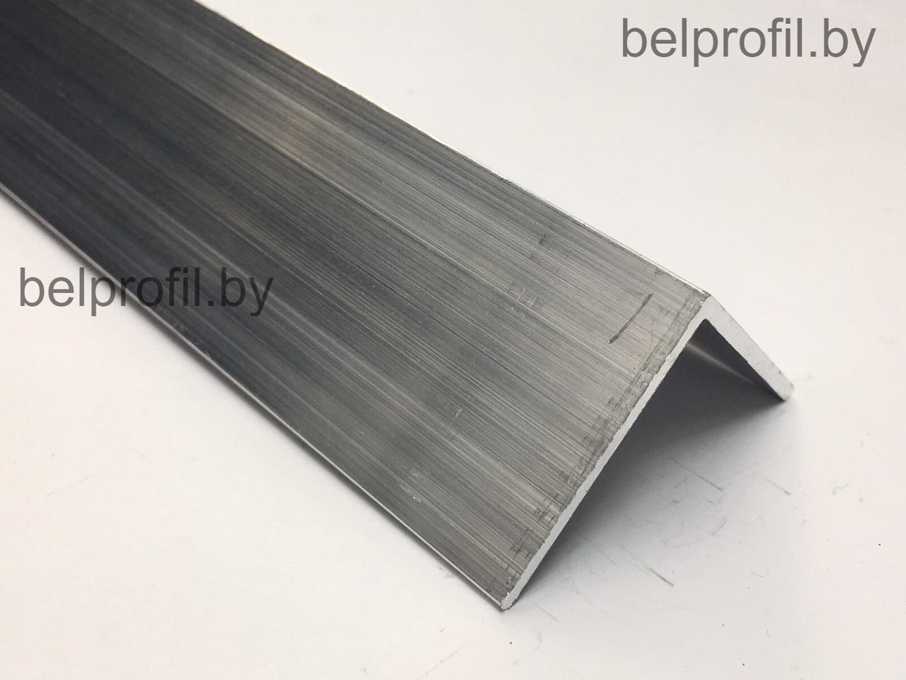 Алюминиевый уголок 35х35х2,0 (2,0 м)