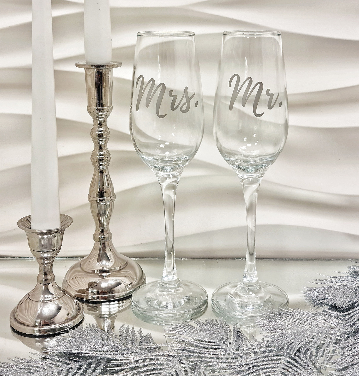 Свадебные бокалы "Mr & Mrs" серебренные матовые