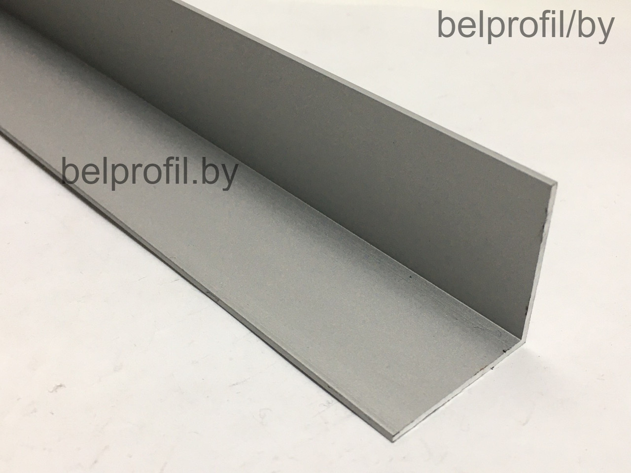 Уголок алюминиевый 30х30х1,5 (3,0 м), цвет серебро, фото 1