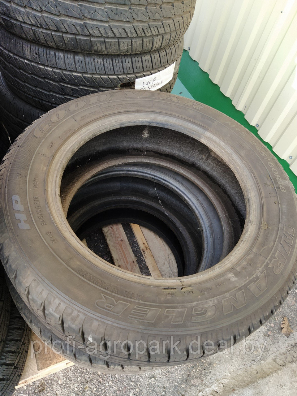 Всесезонная шина Goodyear Wrangler HP All Weather 245/60R18 105H (1369 КК-5) - фото 1 - id-p167660559