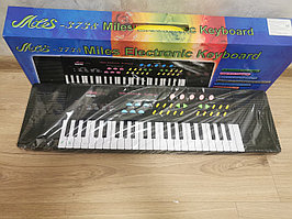 Синтезатор детский Electronic Keyboard, 44 клавиш с микрофоном, арт.3738